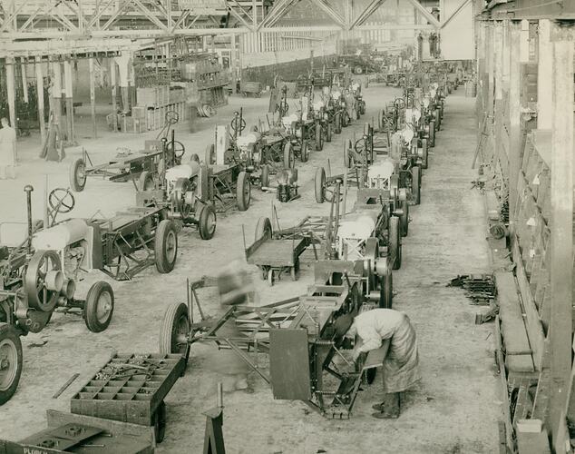 Assembly line of the manufacture of the Sunshine Engine Functioned Pickup Baler.