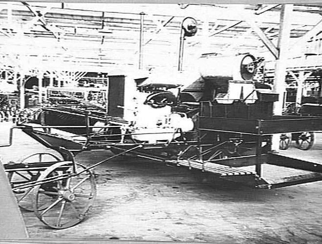 A 10 FT ENGINE-FUNCTIONED HEADER WITH NEW ZEALAND SCREEN: FEB 1930