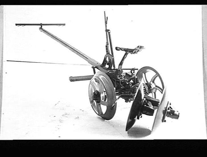 "STD SUNGRADE DISC PLOUGH. AUG 1935"