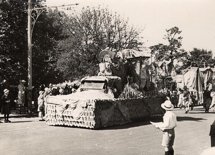 Photograph - Decorated Float, Ballarat