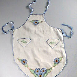 [SH 890330] Apron - White Organdie Embroidered (ART & CRAFT)