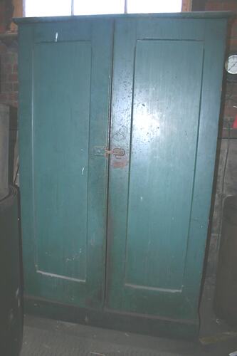Tool Cupboard, two-door, green