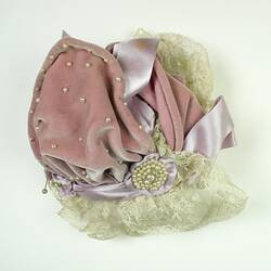 Headpiece - Ellen Webb, Velvet & Lace, early 20th Century