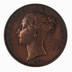 Coin - Farthing, Queen Victoria, Great Britain, 1847 (Obverse)