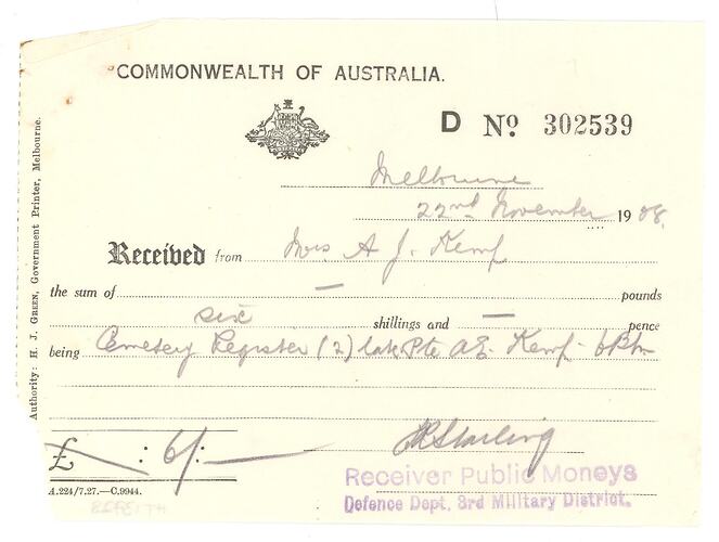 Handwritten receipt with Commonwealth of Australia coat of arms.