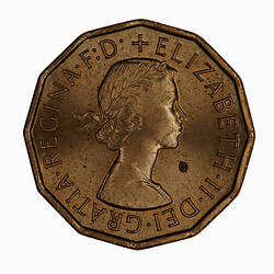 Coin - Threepence, Elizabeth II, Great Britain, 1966 (Obverse)