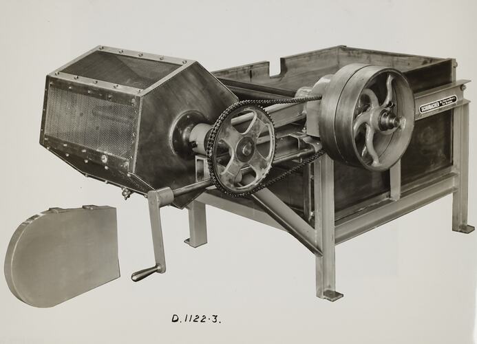 Photograph - Schumacher Mill Furnishing Works, 'Liquid Cleaning Rumbler', Port Melbourne, Victoria, 1940