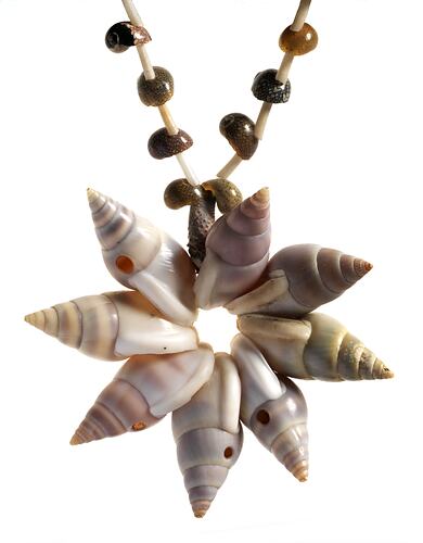 Ornament, neck, Australia, Central Arnhem Land