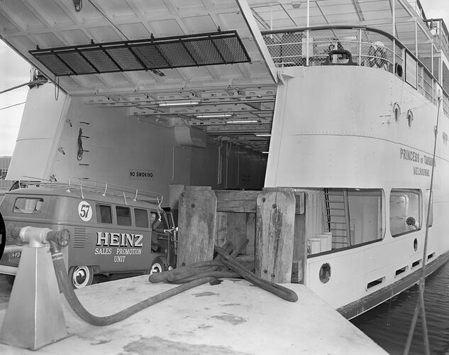 H.J. Heinz Company, Promotional Vehicle on a Ship, Victoria, 16 Oct 1959