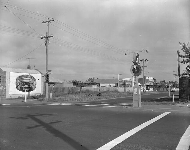 Mobil Corporation, Traffic Control Signal, Pascoe Vale, Victoria, 06 Apr 1963