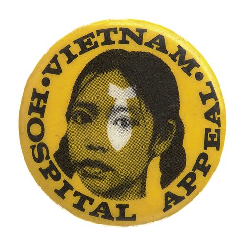 Badge-Vietnam Hospital Appeal, circa 1971-1973