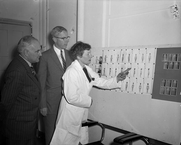 Group Looking at Clinical Images, Melbourne, Victoria, 1956