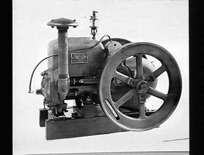 2 H.P. `SUNDIAL' ENGINE: JAN 1937