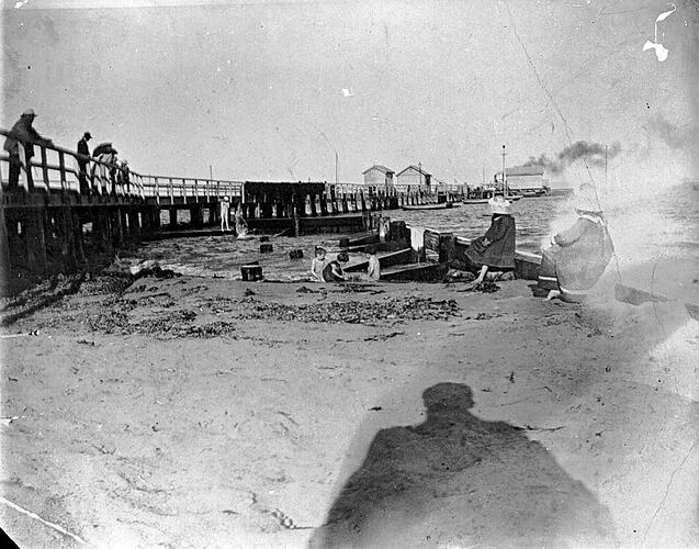 The pier at Queenscliff(?), Victoria, circa 1900