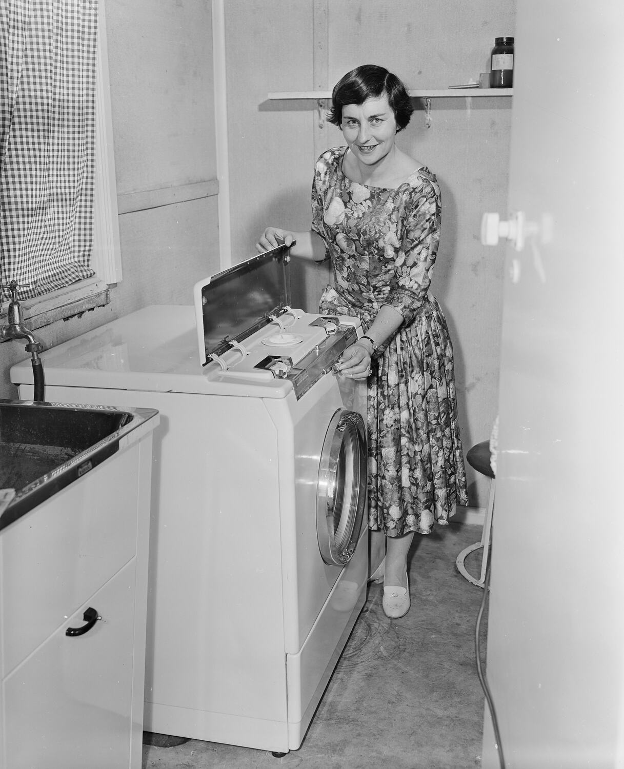 Negative Woman with Washing Machine, Ashburton, Melbourne, Victoria