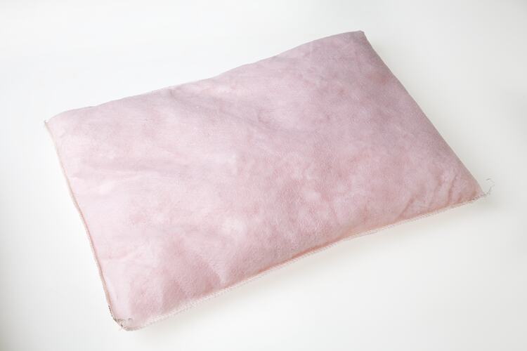 Absorbent Pillow - Spill Kit contents