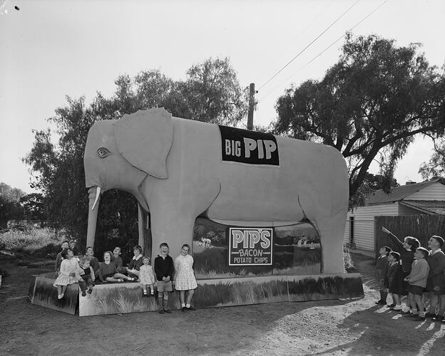 Pip the Elephant, Moomba Float, 19th Sep 1961