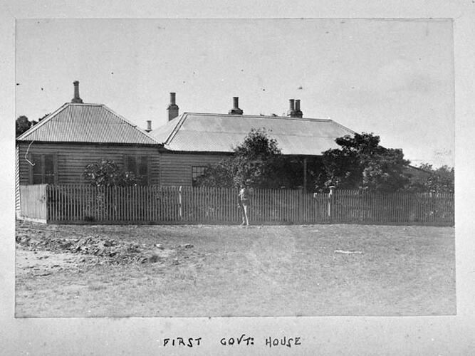 FIRST GOVT: HOUSE.
