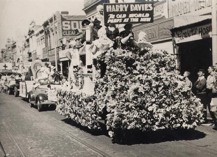 Photograph - Decorated Float, Ballarat, 1935
