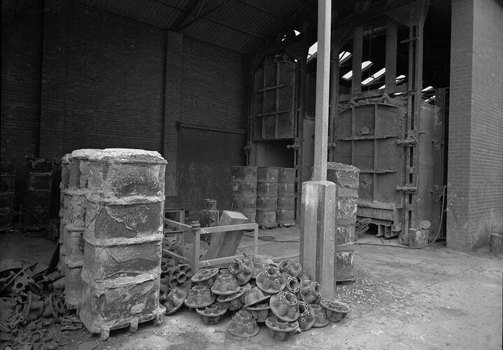 Negative International Harvester, Annealing Ovens, Geelong Factory, 1941