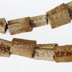 Ornament, neck, Australia, Western District