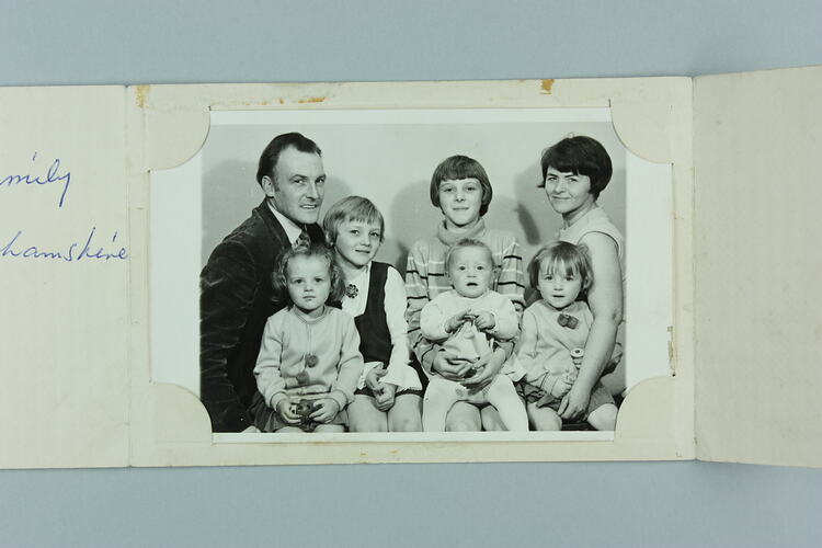 Photograph - The Selby Family from Nottinghamshire
