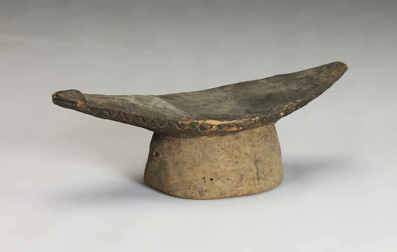 Stool, Papua New Guinea, Lower Sepik River