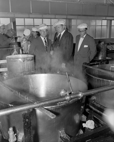 H.J. Heinz Company, Group Looking into a Cooking Vat, Dandenong, Victoria, 12 Jan 1960