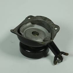 Morse signalling lamp and its parts