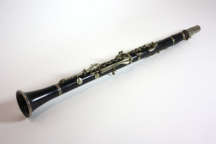 Side view of clarinet showing keys.