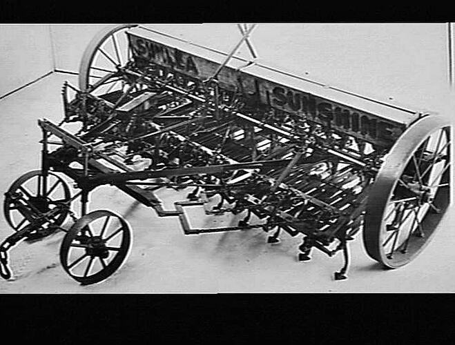 20 ROW `SUNLEA' W/- SMALL BOX: DEC 1938
