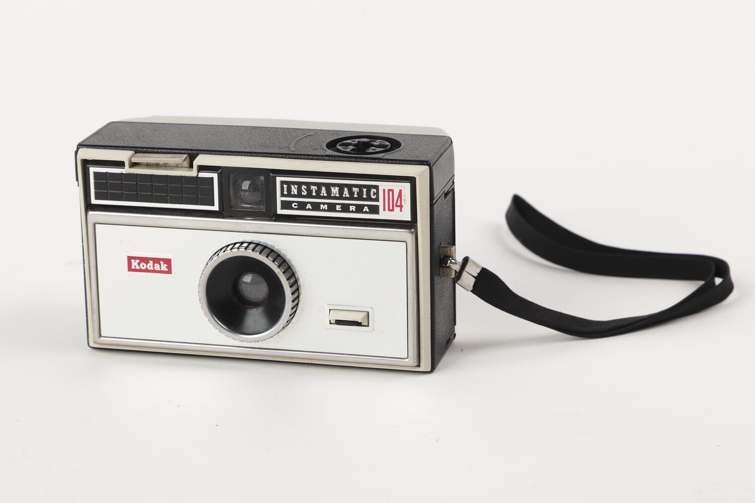 フィルムカメラ Kodak PORTRA100T 05/2004 8x10 フィルムカメラ Kodak PORTRA100T 05/2004 8x10 Kodak PORTRA100T 05