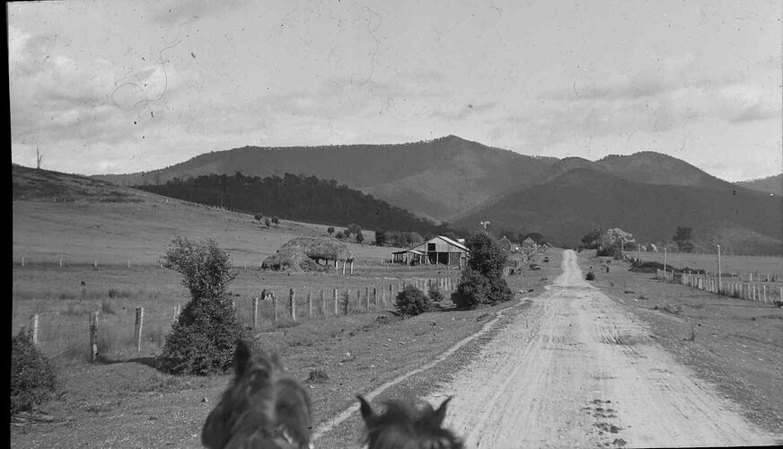 Lantern Slide - Ovens River Valley, Victoria, 1900-1910. [BA 1853]