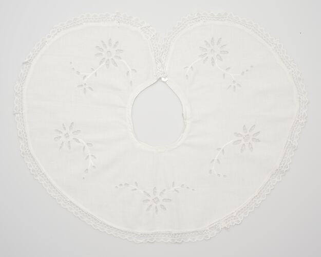 Collar - White Linen, Italian, 1918-1919