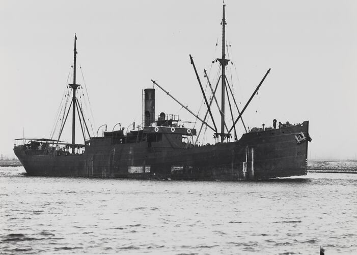 Photograph - Cargo Steam Ship, Australia, 1920-1939