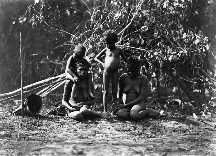 Unknown women and children, possibly taken at Daly River, Northern Territory, Australia, 1912