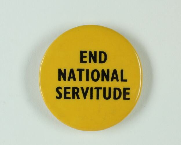 Badge - End national servitude