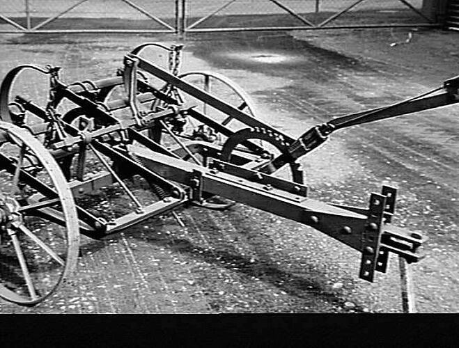 `SUNMASSEY' WITH TRACTOR HITCH AND LEVER: APRIL 1951