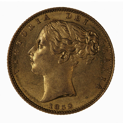 Coin - Sovereign, Queen Victoria, Great Britain, 1852 (Obverse)