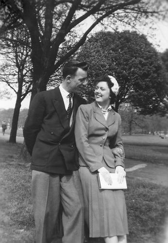 John & Barbara Woods, Hyde Park, London, Sep 1957