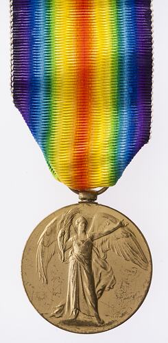 Medal - Victory Medal 1914-1919, Great Britain, Private Thomas Joseph Hewitt, 1919 - Obverse