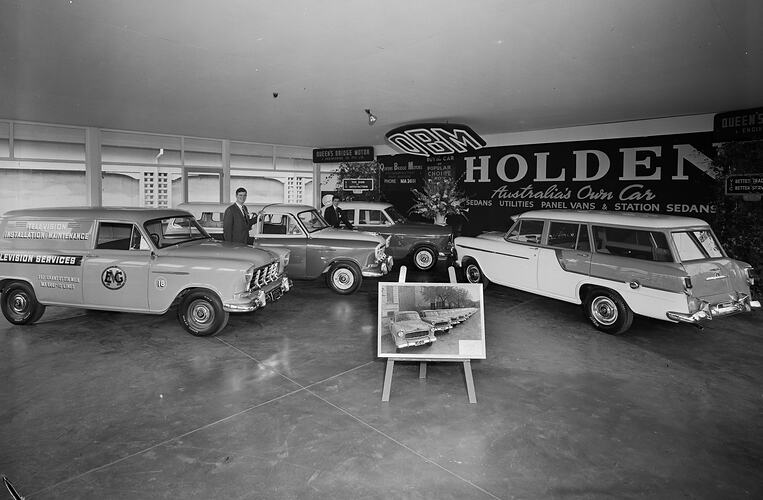 Queens Bridge Motor & Engineering Co Pty Ltd,  Exhibition Display, Melbourne, Victoria, Sep 1958