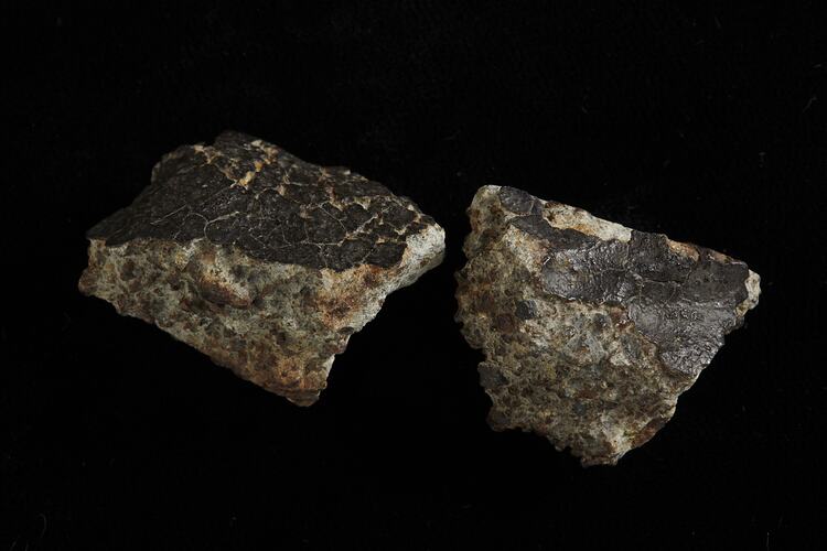 Oubari Meteorite. [E 11765]