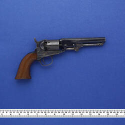Revolver - Colt 1849 Pocket, 1868