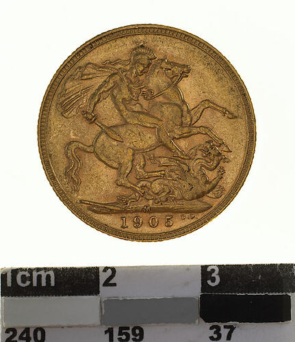 Coin - Sovereign, Victoria, Australia, 1905, photographed by Museums Victoria