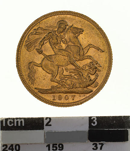 Coin - Sovereign, New South Wales, Australia, 1907, photographed by Museums Victoria