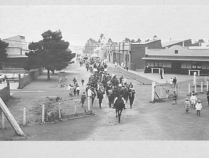 Photograph - H.V. McKay Pty Ltd, Farm Equipment Manufacture & Field ...