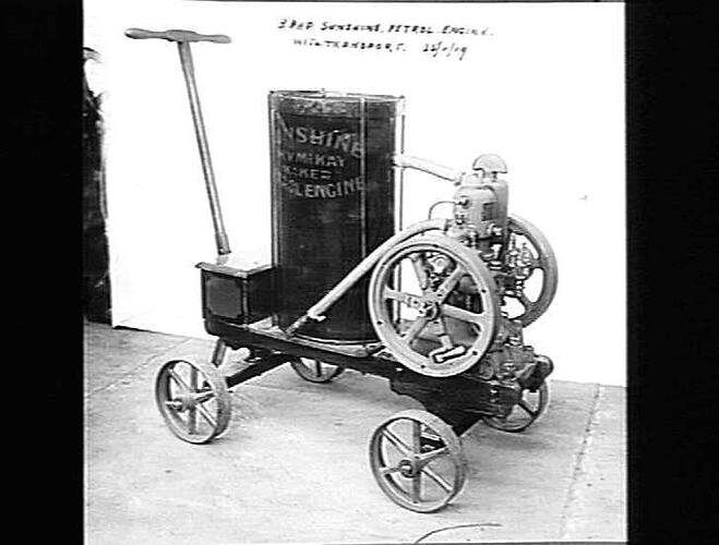 3 B.H.P. SUNSHINE PETROL ENGINE WITH TRANSPORT: 25 NOV 1919