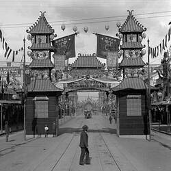 Glass Stereograph Negative - Federation Celebrations, Chinese Arch, by G.H. Myers, Melbourne, Victoria, 1901