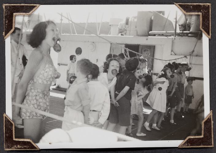 Biting the Elusive Apple, Palmer Family Migrant Voyage, England to Australia, 1947